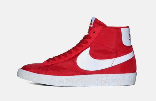High cut Nike Shoes Red